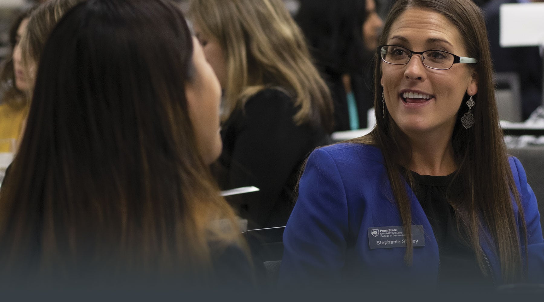 Alumni Stephanie Shuey mentors a current College student.